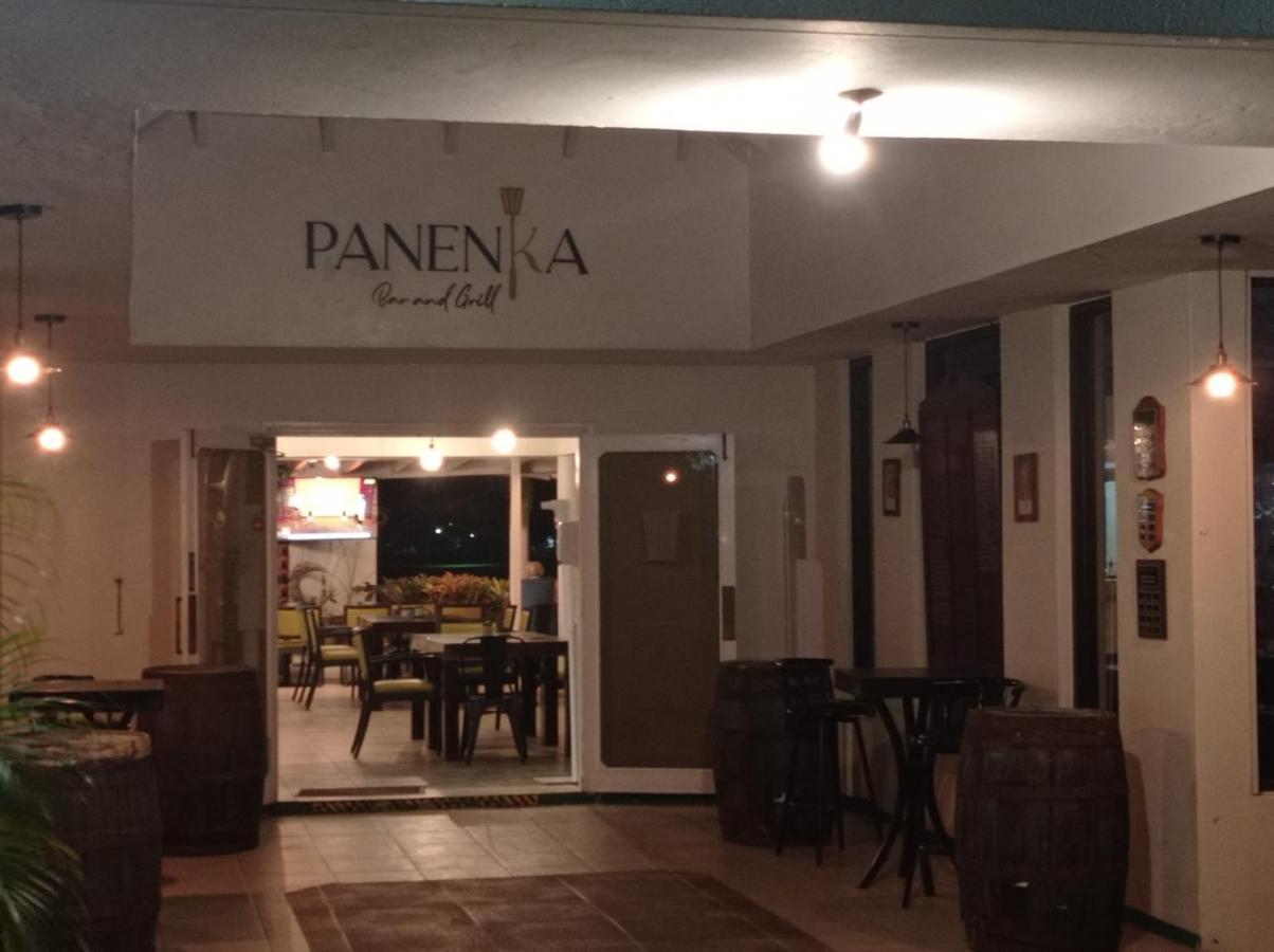 126 Friendship, Rockley Golf Club Apartment Bridgetown Bagian luar foto