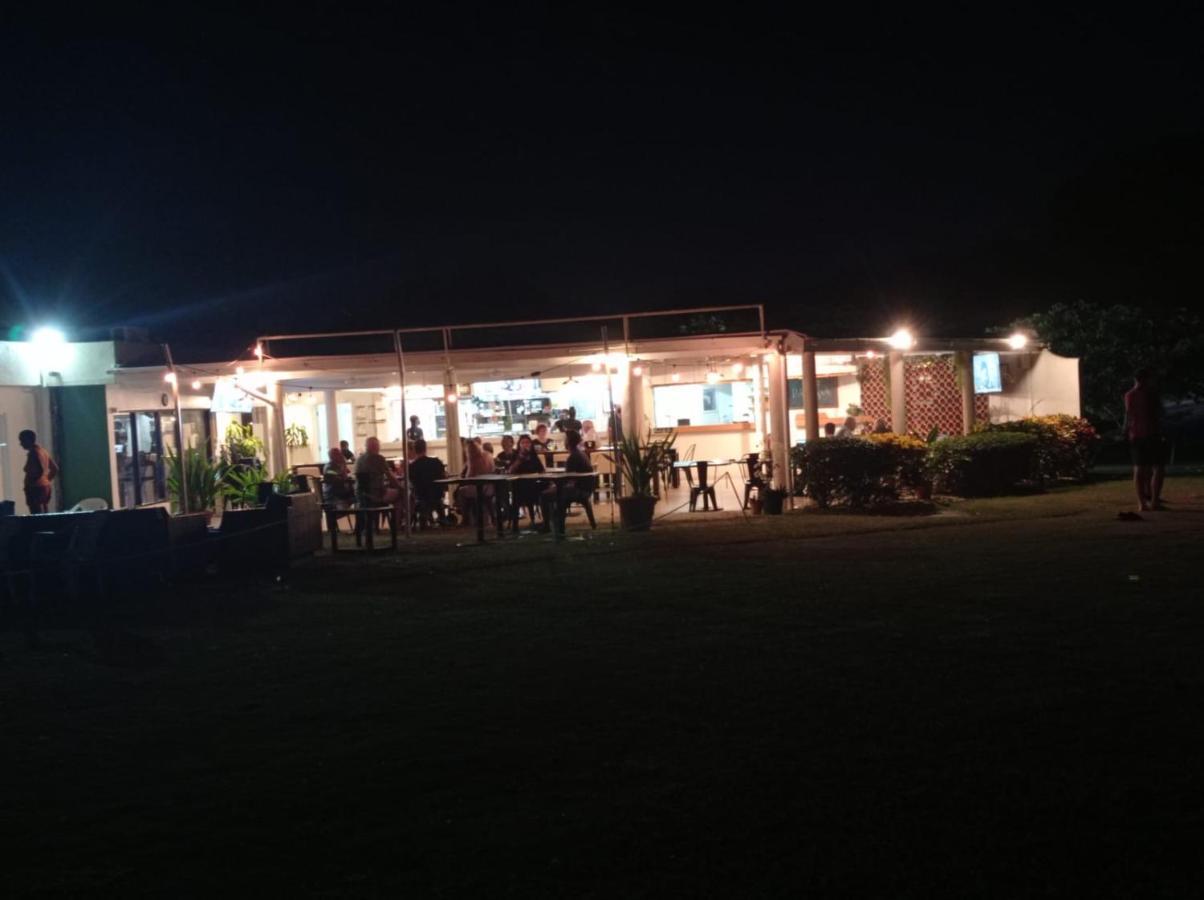 126 Friendship, Rockley Golf Club Apartment Bridgetown Bagian luar foto