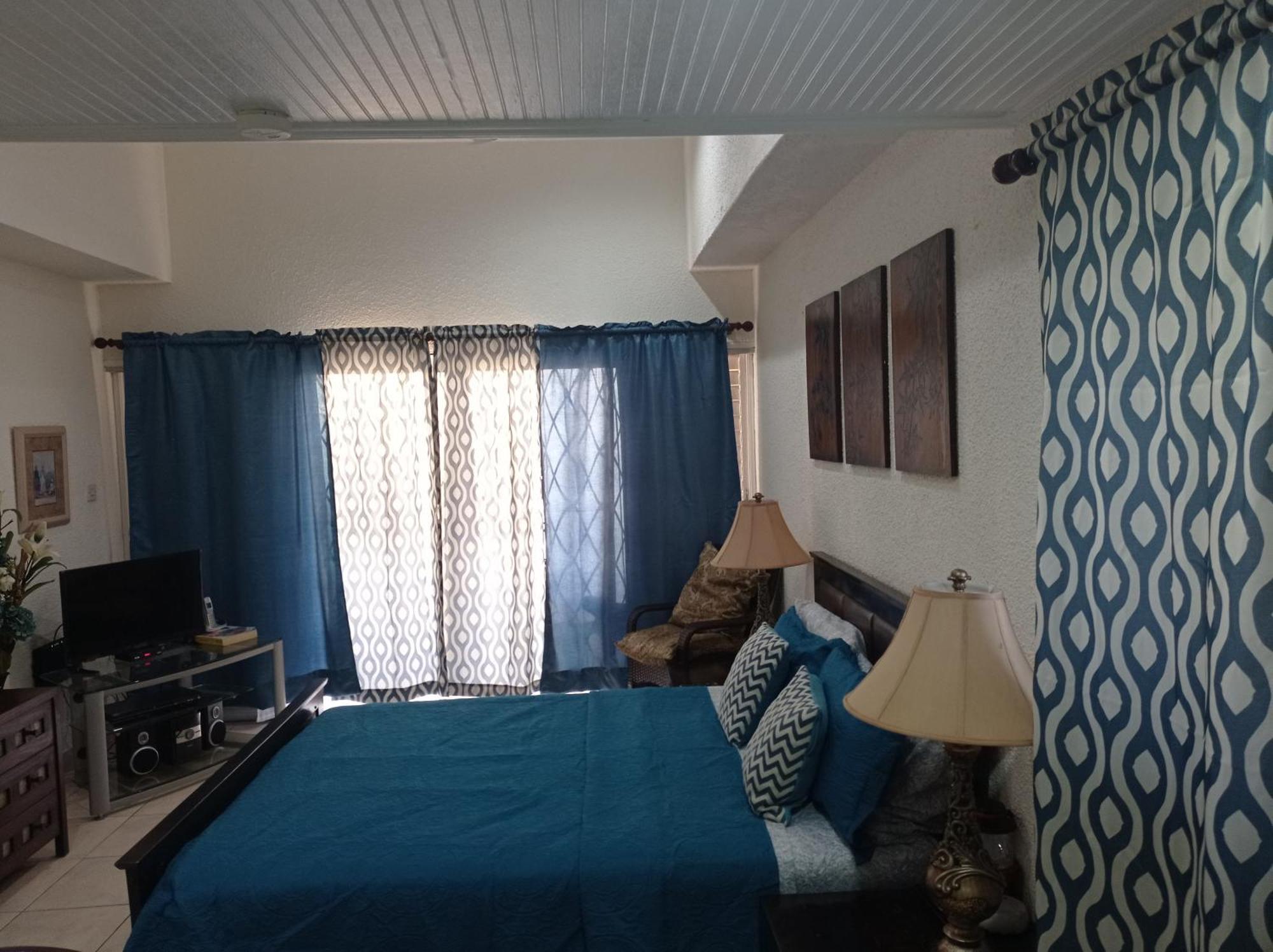126 Friendship, Rockley Golf Club Apartment Bridgetown Bagian luar foto